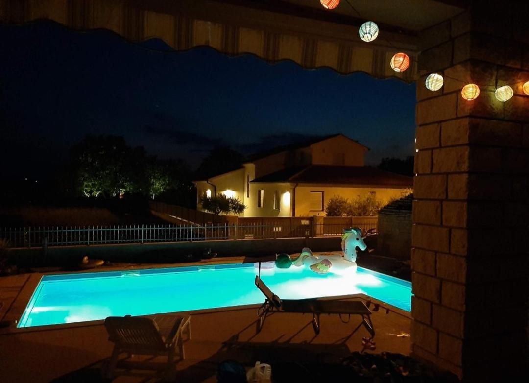 Nice, Cosy Studio Apartment With Shared Outdoor Pool Banjole Exterior photo
